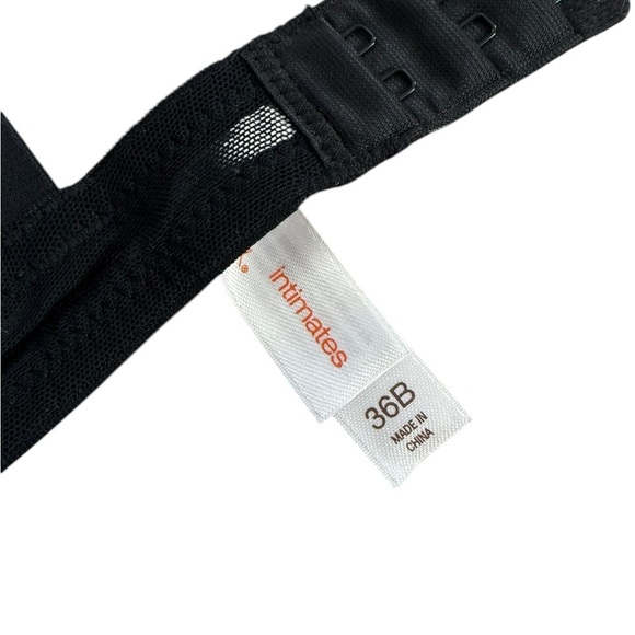 Bra and panties set like new condition size small thong and size 36b bra. - Picture 5 of 5